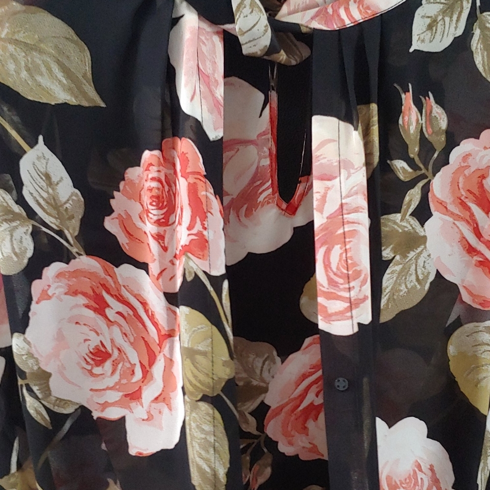 Flower blouse - Picture 6 of 7
